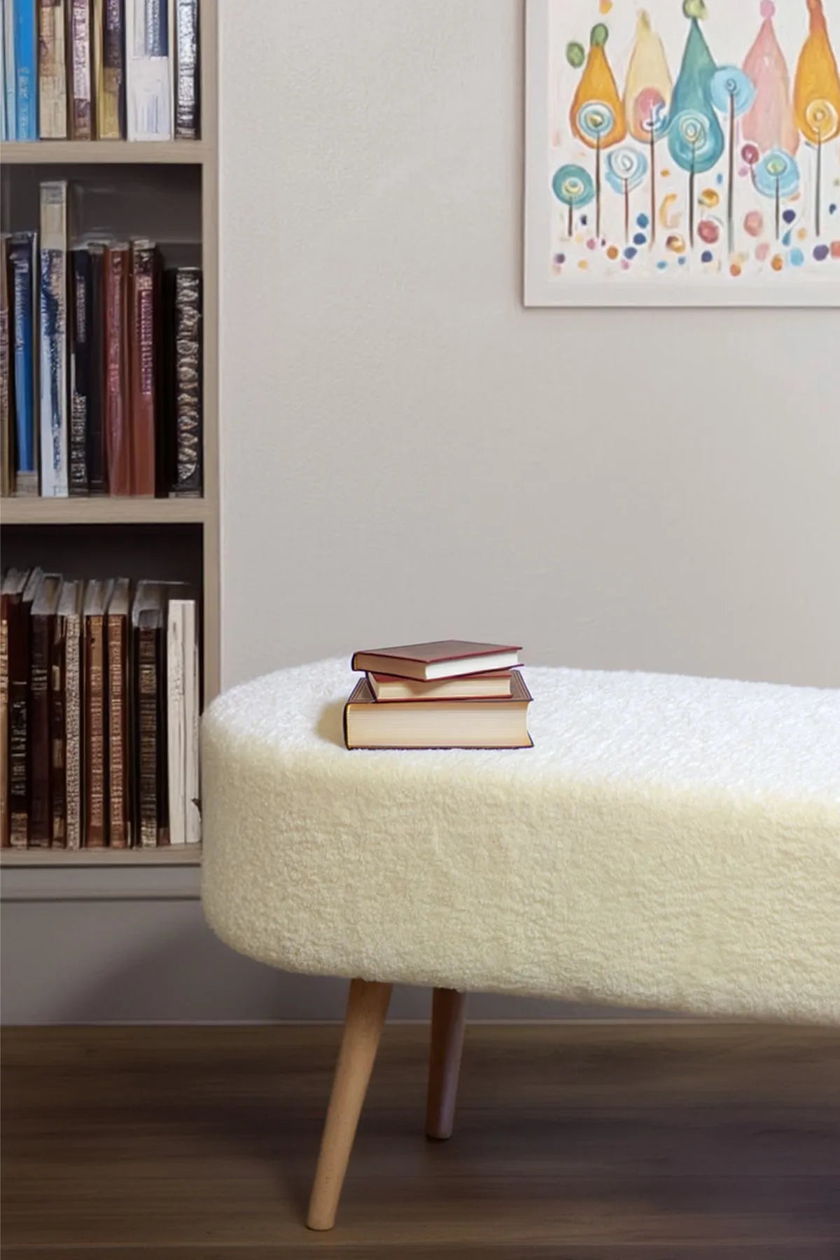 YAPKAR Retro Oval Benkepuff med Trebein – Hvit Teddy, Elegant og Komfortabel