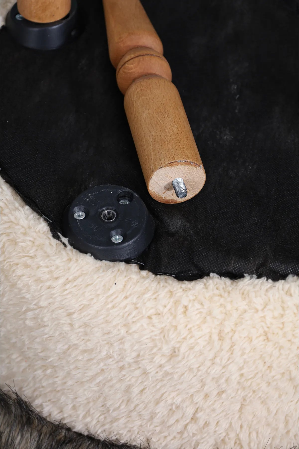 PUFMANYA TUĞBA MIX Kremfarget plysj Retro oppbevaringsbenk – Premium trebenk med stilig benk