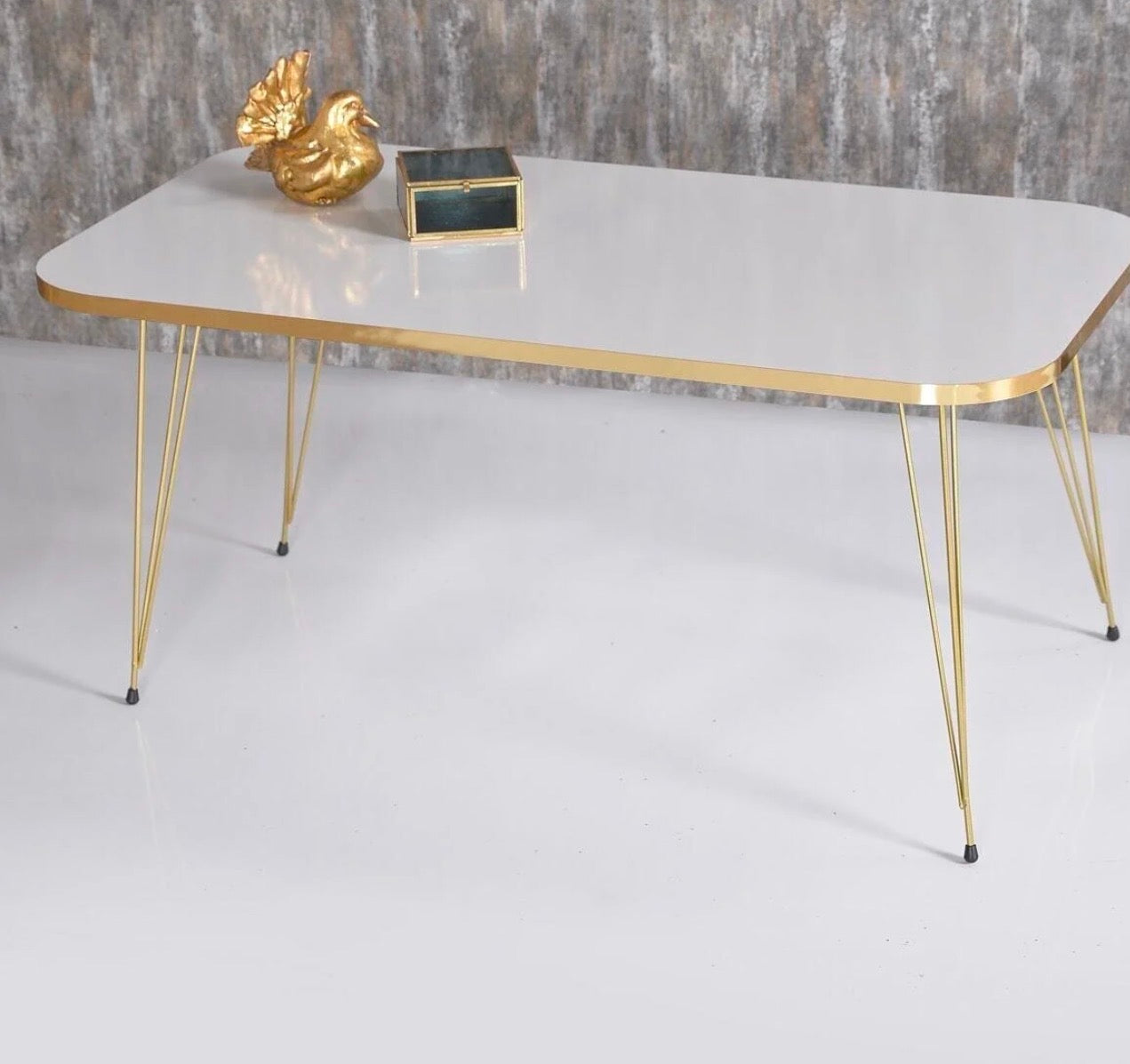 Goldfalez 2025-Sofabord – Gull Metallramme &amp; Hvit Bordplate | Moderne Stuebord 90x50 cm