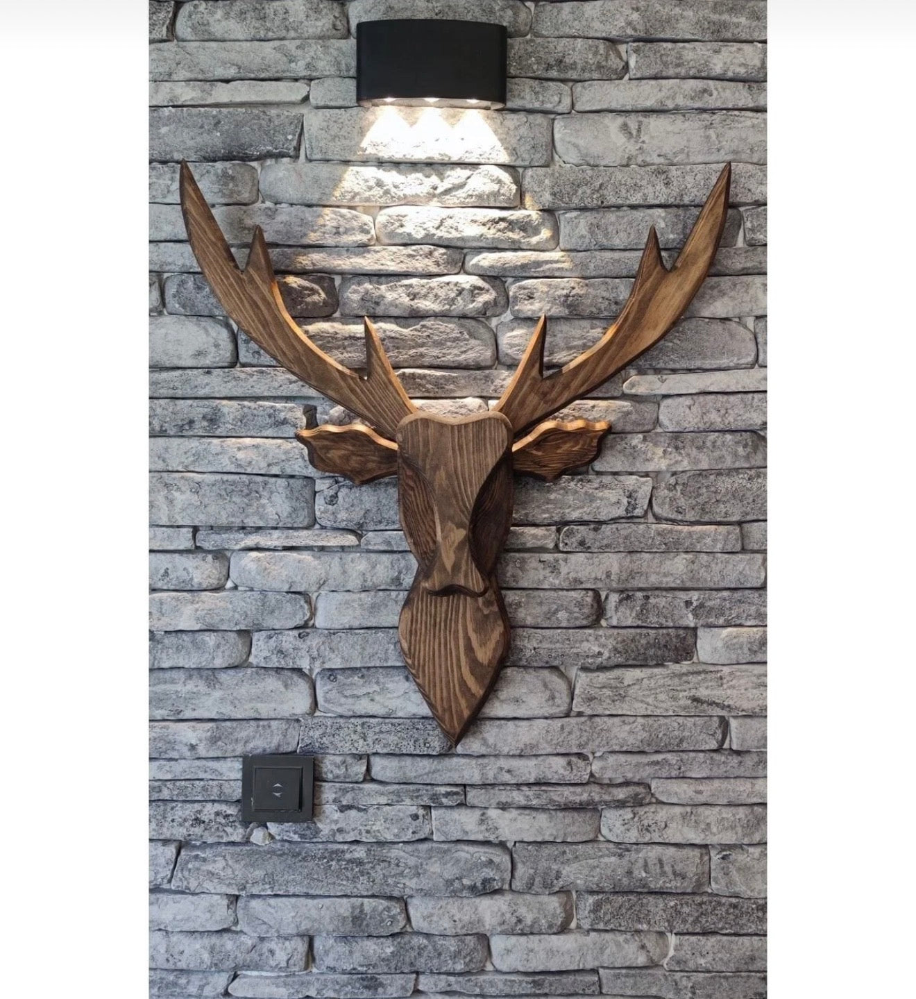 Kütük Shop 8-Dekorativ Hjortehode i Tre – Valnøttfarget Veggdekor (70x70 cm)